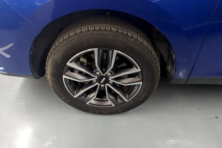 Used Wey VV5 2020 1.5T Two-Wheel Drive Smart Pioneer Left Front Wheel Hub