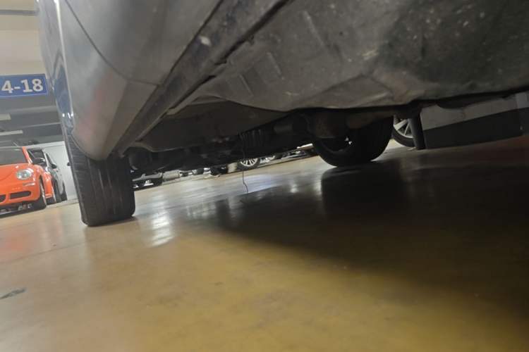 Used Wey VV5 2020 1.5T Two-Wheel Drive Smart Pioneer Left Side Sill