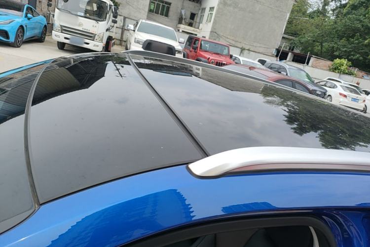 Used Wey VV5 2020 1.5T Two-Wheel Drive Color Pioneer Roof