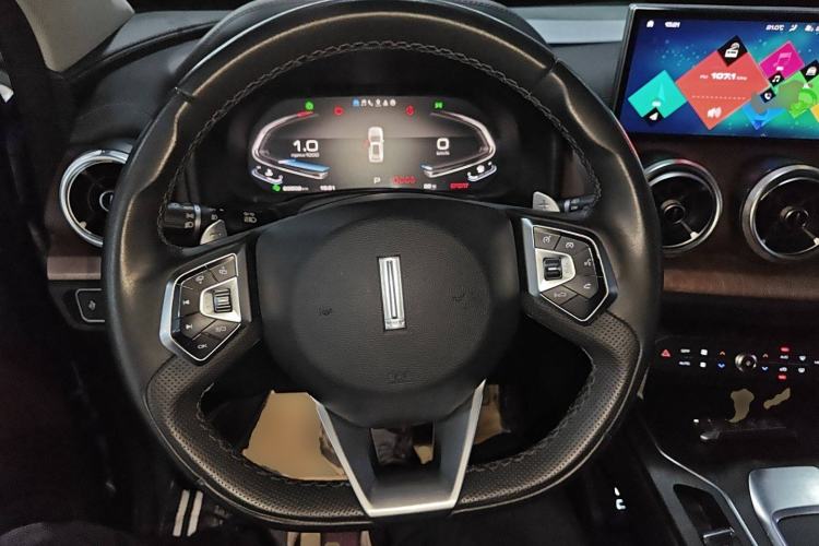 Used Wey VV5 2020 1.5T Two-Wheel Drive Smart Pioneer Steering Wheel