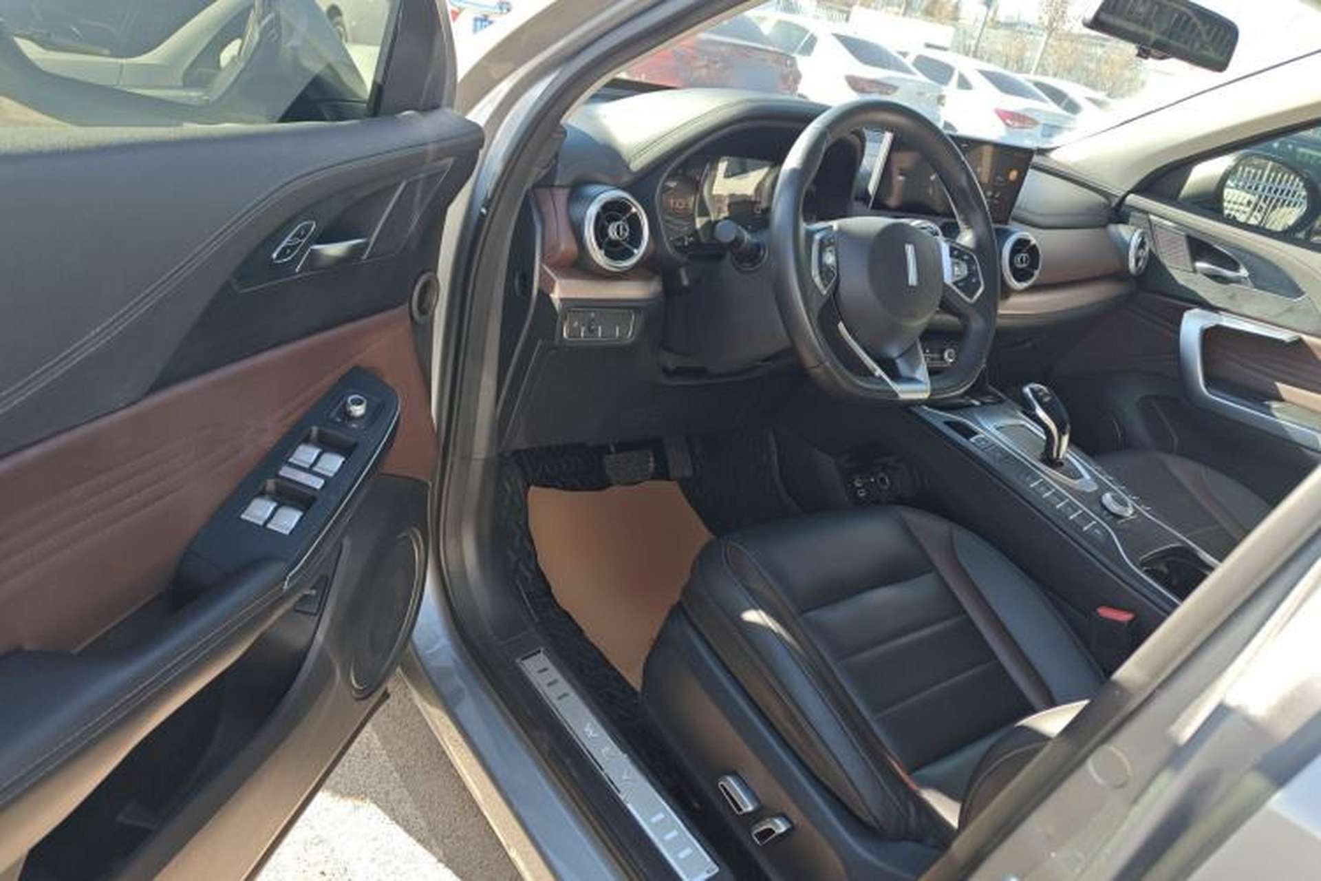 Used Wey VV5 2020 1.5T Two-Wheel Drive Smart Pioneer Driver Seat