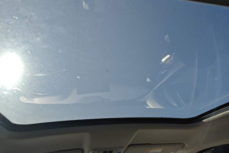 Used Wey VV5 2020 1.5T Two-Wheel Drive Smart Pioneer Headliner