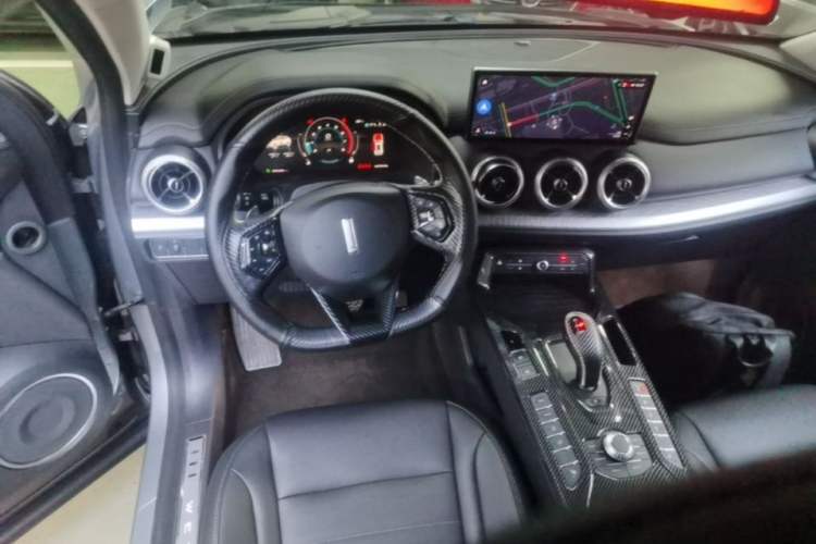 Used Wey VV5 2020 1.5T Two-Wheel Drive Smart Pioneer Steering Wheel
