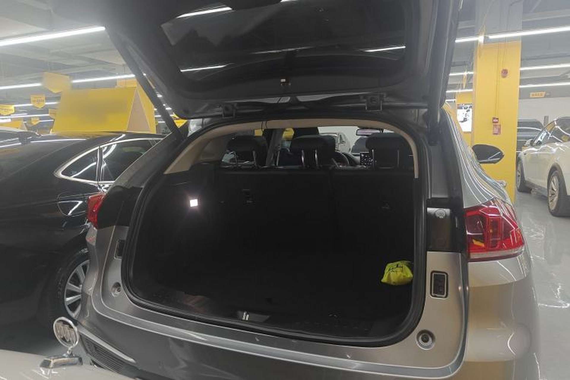 Used Wey VV5 2020 1.5T Two-Wheel Drive Smart Pioneer Trunk