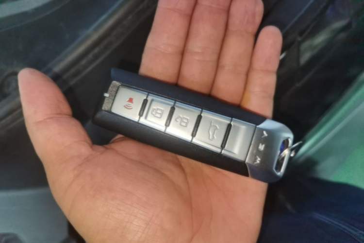 Used Wey VV5 2020 1.5T Two-Wheel Drive Smart Pioneer Vehicle Key