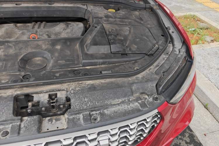 Used Wey VV5 2020 1.5T Two-Wheel Drive Smart Pioneer Engine Bay Left