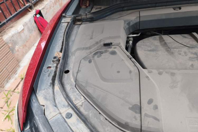Used Wey VV5 2020 1.5T Two-Wheel Drive Smart Pioneer Engine Bay Right