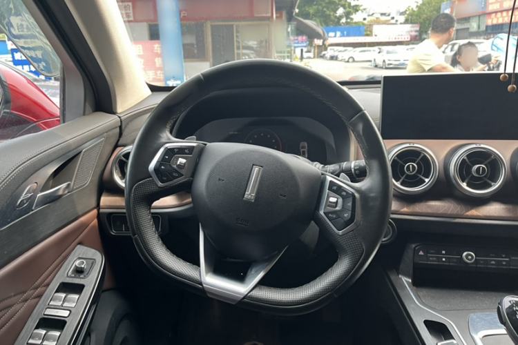 Used Wey VV5 2020 1.5T Two-Wheel Drive Smart Pioneer Interior 2