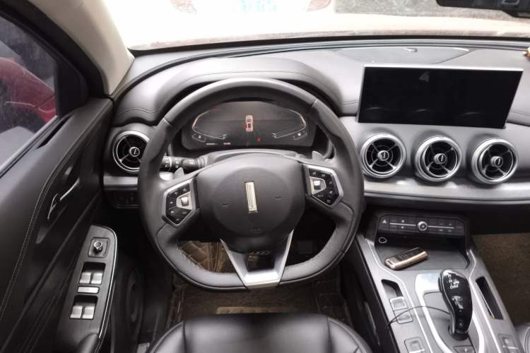 Used Wey VV5 2020 1.5T Two-Wheel Drive Smart Pioneer Steering Wheel