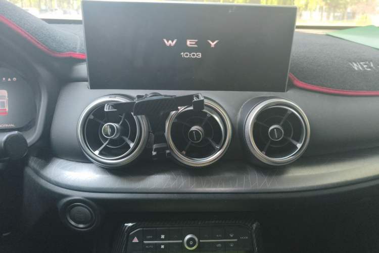Used Wey VV5 2020 1.5T Two-Wheel Drive Smart Pioneer Audio And AC Panel