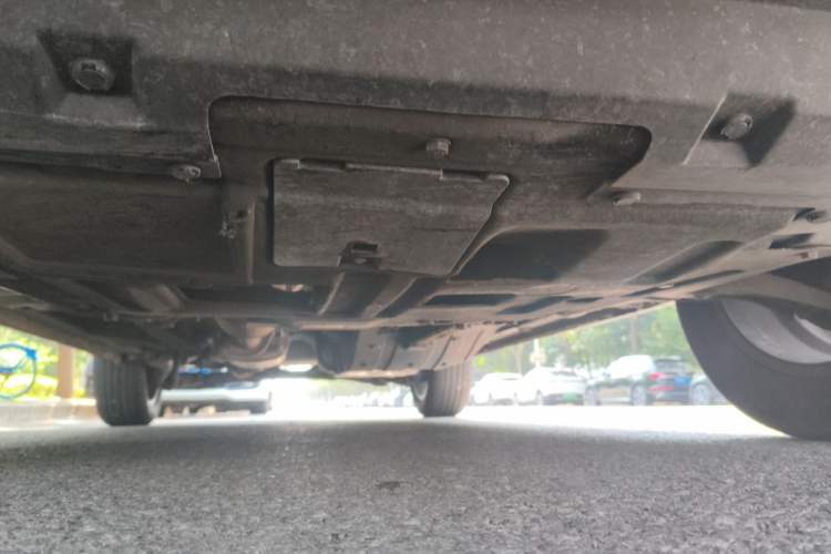 Used Wey VV5 2020 1.5T Two-Wheel Drive Smart Pioneer Chassis Front