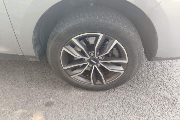 Used Wey VV5 2020 1.5T Two-Wheel Drive Smart Pioneer Right Front Wheel Hub