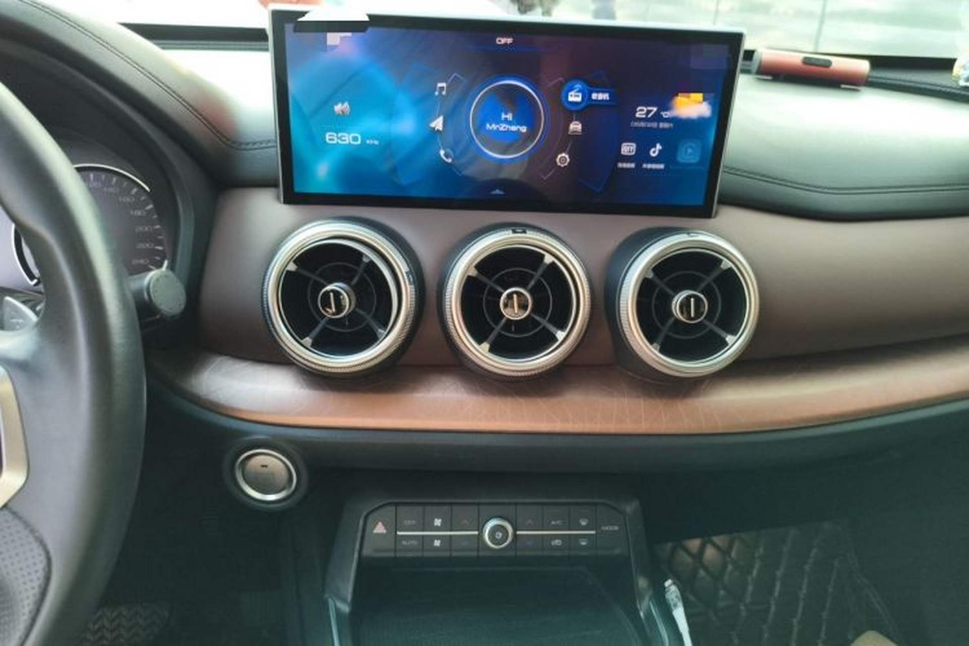 Used Wey VV5 2020 1.5T Two-Wheel Drive Color Pioneer Audio And AC Panel