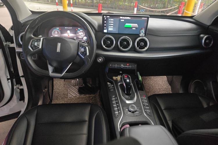 Used Wey VV5 2020 1.5T Two-Wheel Drive Smart Pioneer Center Console