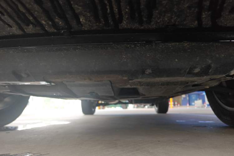 Used Wey VV5 2020 1.5T Two-Wheel Drive Smart Pioneer Chassis Front