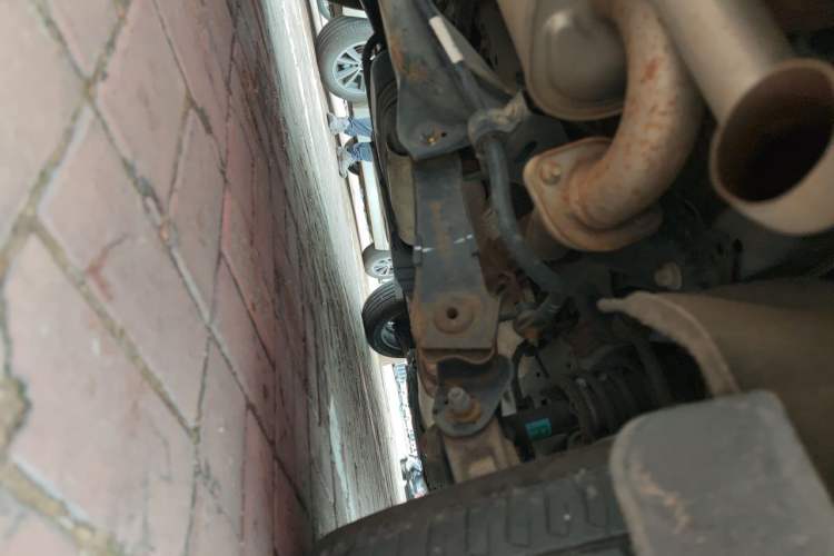 Used Wey VV5 2020 1.5T Two-Wheel Drive Color Pioneer Chassis Rear Right