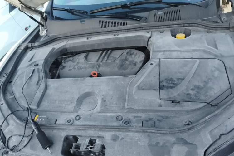 Used Wey VV5 2020 1.5T Two-Wheel Drive Color Pioneer Engine Bay