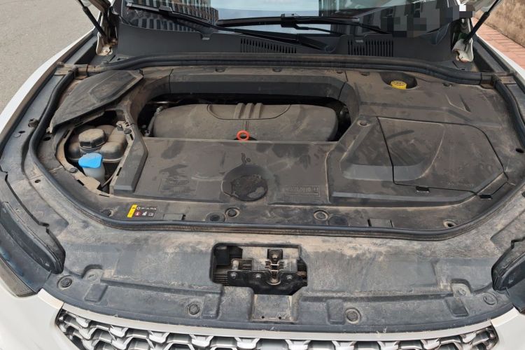 Used Wey VV5 2020 1.5T Two-Wheel Drive Color Pioneer Engine Bay