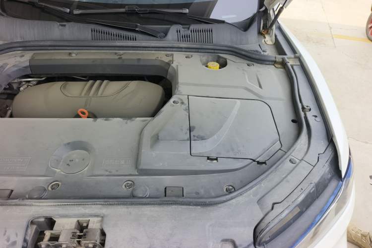 Used Wey VV5 2020 1.5T Two-Wheel Drive Smart Pioneer Engine Bay Left