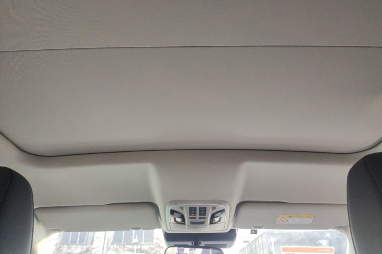 Used Wey VV5 2020 1.5T Two-Wheel Drive Smart Pioneer Headliner