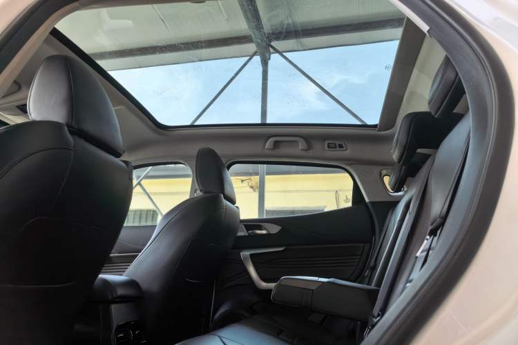 Used Wey VV5 2020 1.5T Two-Wheel Drive Smart Pioneer Interior 1