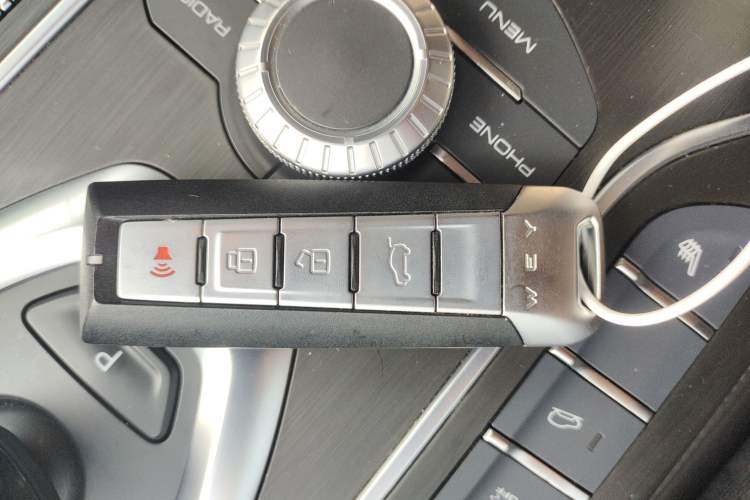 Used Wey VV5 2020 1.5T Two-Wheel Drive Smart Pioneer Interior 1