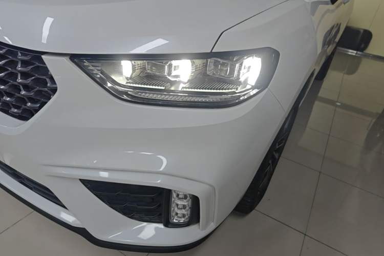 Used Wey VV5 2020 1.5T Two-Wheel Drive Smart Pioneer Left Front Headlight