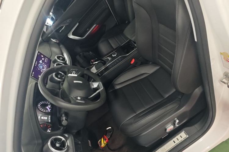Used Wey VV5 2020 1.5T Two-Wheel Drive Color Pioneer Left Front Seat