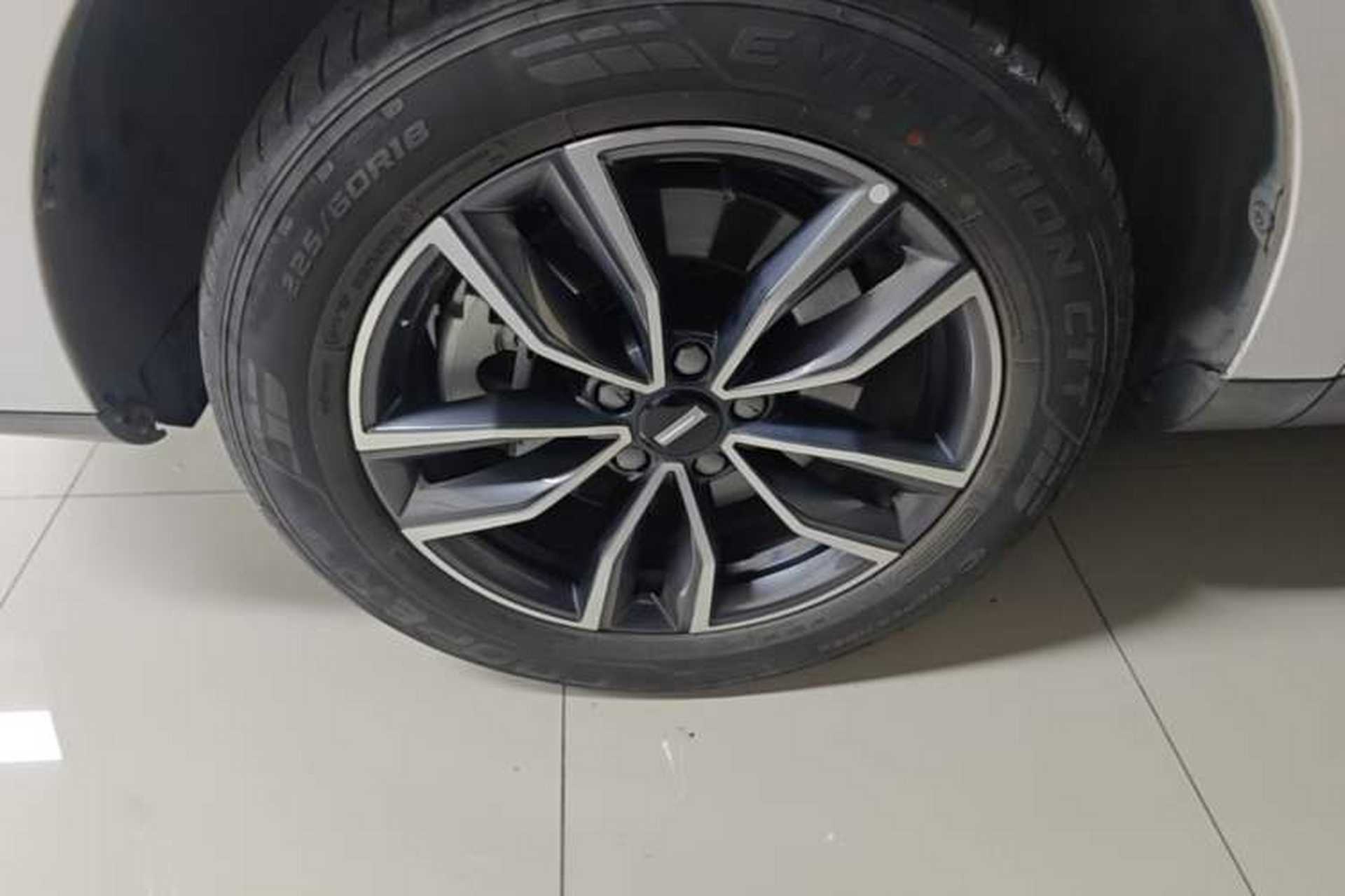 Used Wey VV5 2020 1.5T Two-Wheel Drive Smart Pioneer Left Front Wheel Hub