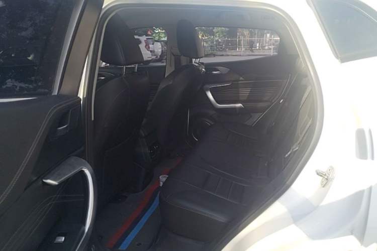 Used Wey VV5 2020 2.0T Two-Wheel Drive Pioneer Left Rear Seat