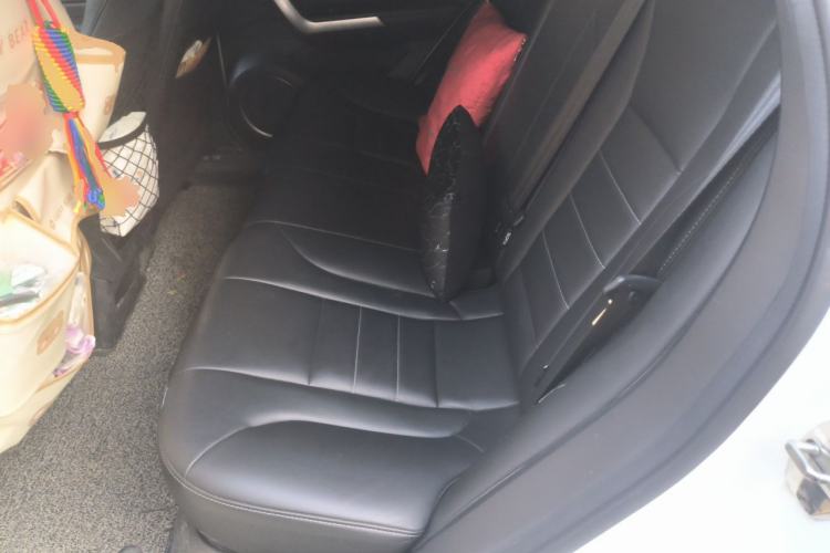 Used Wey VV5 2020 1.5T Two-Wheel Drive Color Pioneer Left Rear Seat