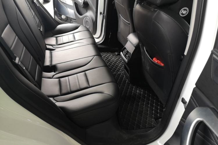 Used Wey VV5 2020 1.5T Two-Wheel Drive Color Pioneer Left Rear Seat