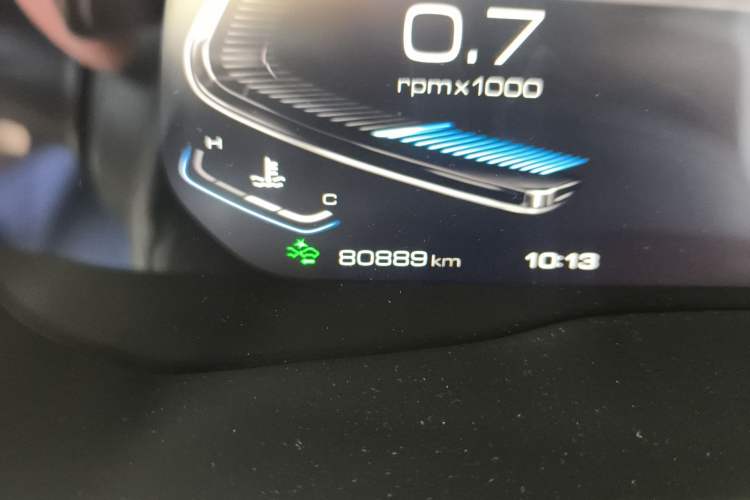 Used Wey VV5 2020 1.5T Two-Wheel Drive Smart Pioneer Odometer Close Up
