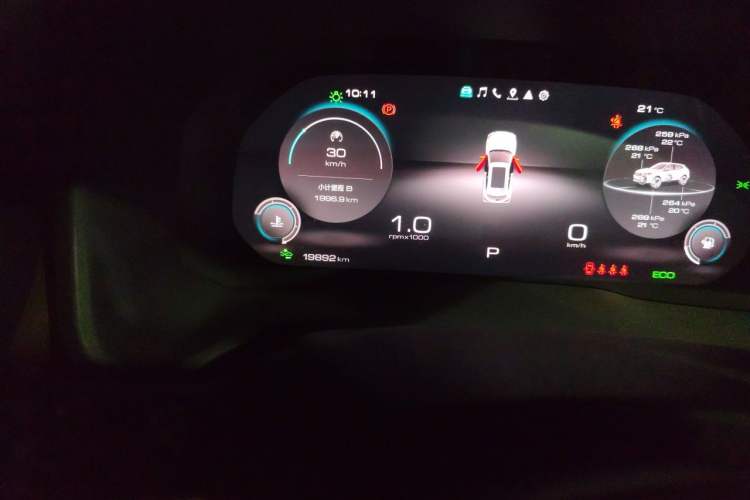 Used Wey VV5 2020 1.5T Two-Wheel Drive Smart Pioneer Odometer Close Up