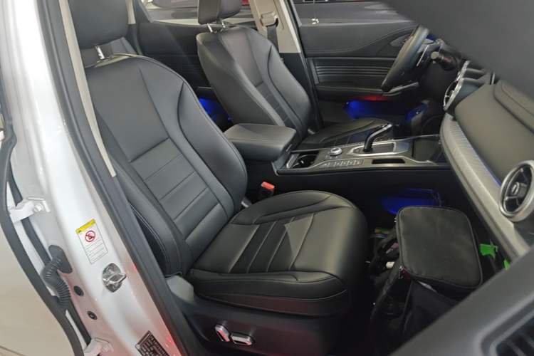 Used Wey VV5 2020 1.5T Two-Wheel Drive Smart Pioneer Right Front Seat