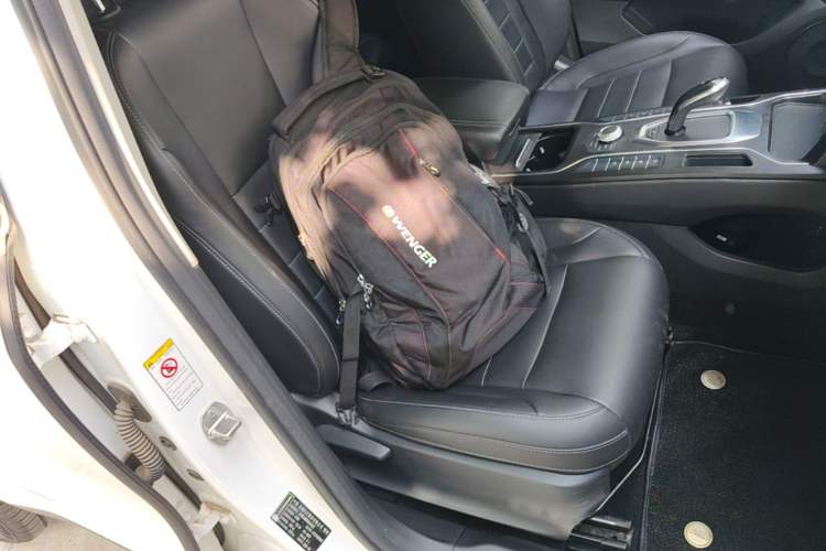 Used Wey VV5 2020 1.5T Two-Wheel Drive Color Pioneer Right Front Seat
