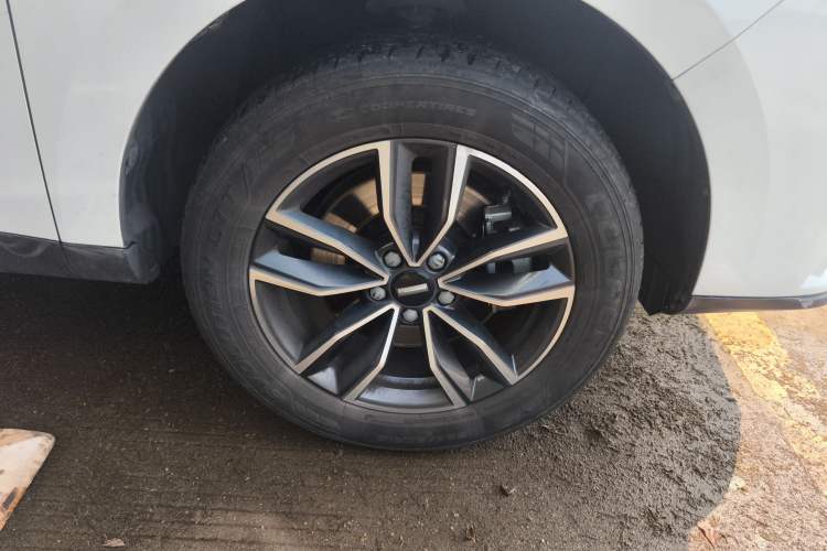 Used Wey VV5 2020 1.5T Two-Wheel Drive Smart Pioneer Right Front Wheel Hub