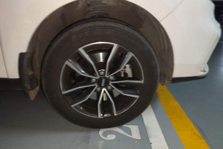 Used Wey VV5 2020 1.5T Two-Wheel Drive Smart Pioneer Right Front Wheel Hub