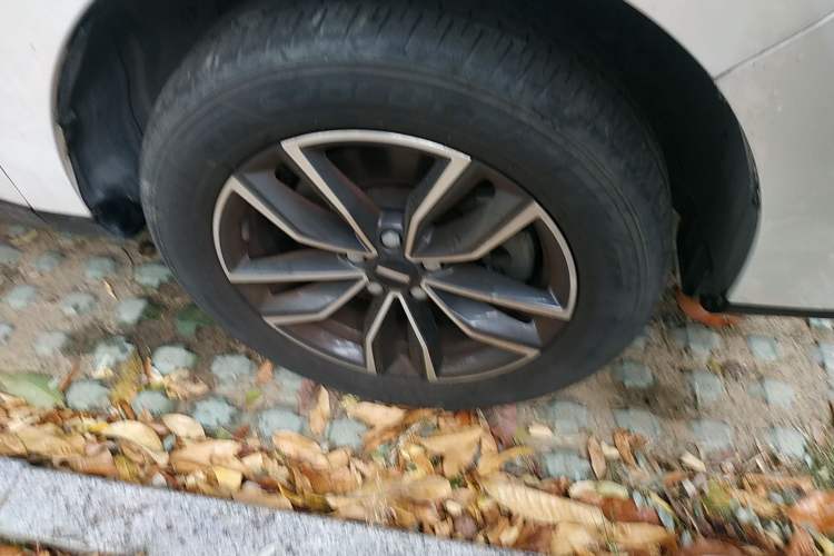 Used Wey VV5 2020 1.5T Two-Wheel Drive Smart Pioneer Right Front Wheel Hub