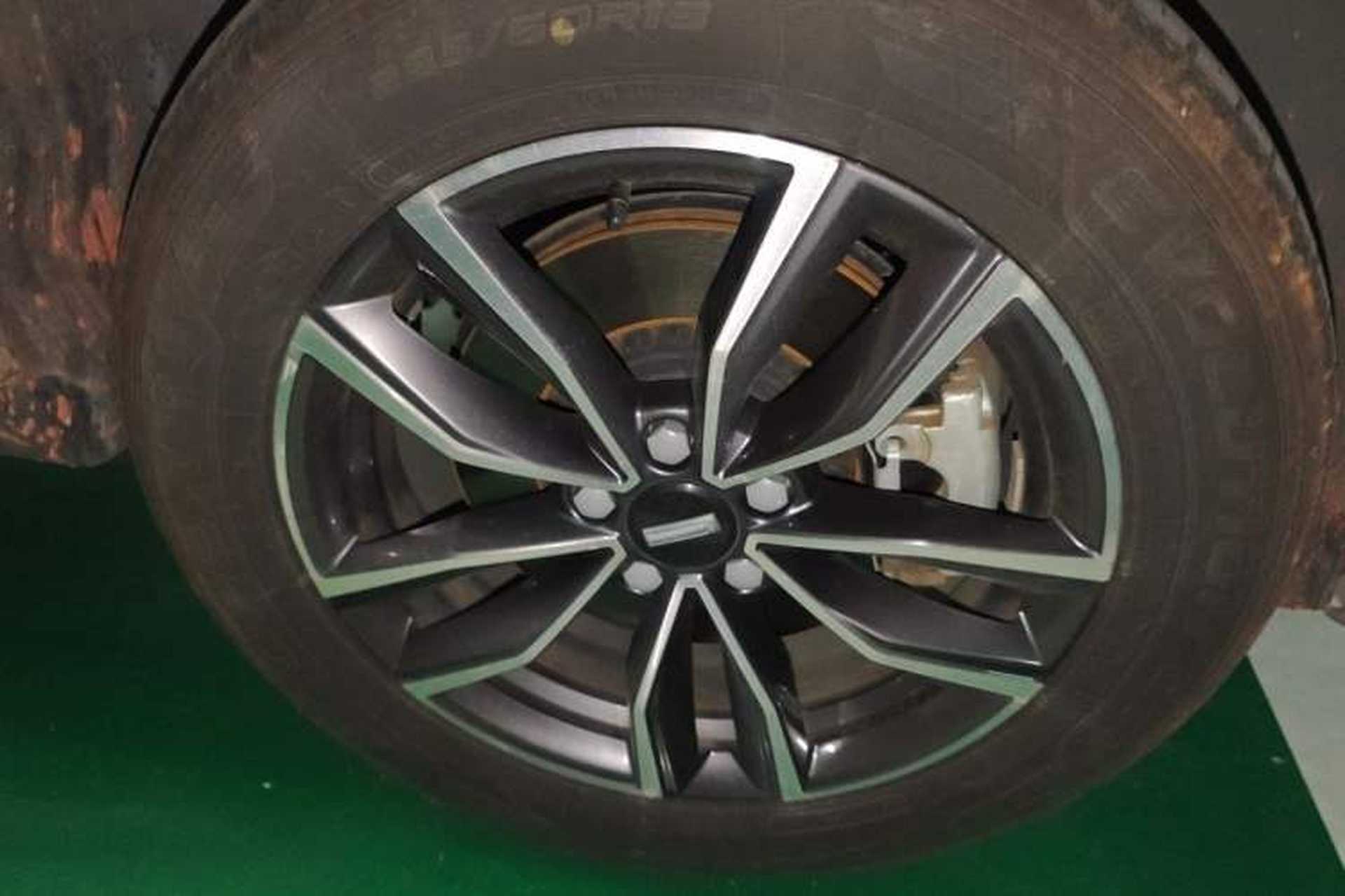 Used Wey VV5 2020 1.5T Two-Wheel Drive Smart Pioneer Right Front Wheel Hub