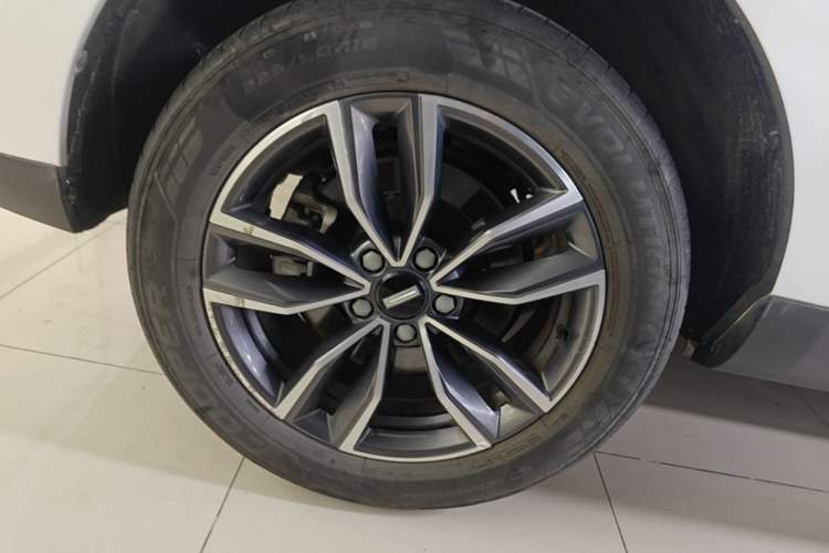 Used Wey VV5 2020 1.5T Two-Wheel Drive Smart Pioneer Right Rear Wheel Hub