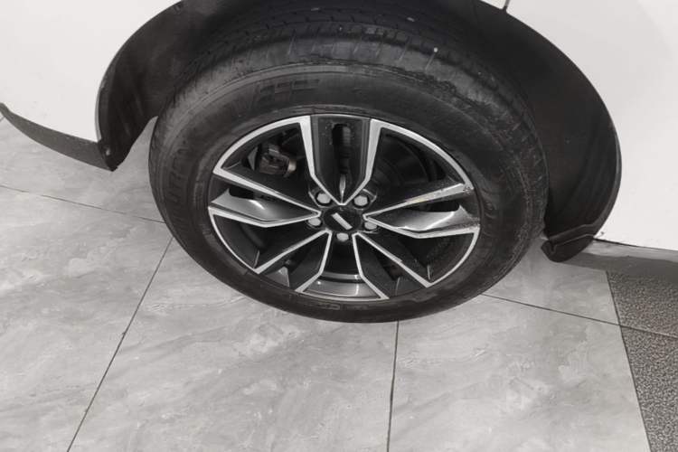 Used Wey VV5 2020 1.5T Two-Wheel Drive Smart Pioneer Right Rear Wheel Hub