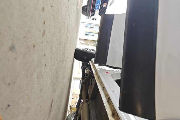 Used Wey VV5 2020 1.5T Two-Wheel Drive Smart Pioneer Right Side Sill