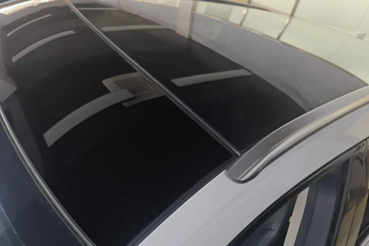Used Wey VV5 2020 1.5T Two-Wheel Drive Smart Pioneer Roof