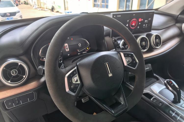 Used Wey VV5 2020 1.5T Two-Wheel Drive Smart Pioneer Steering Wheel