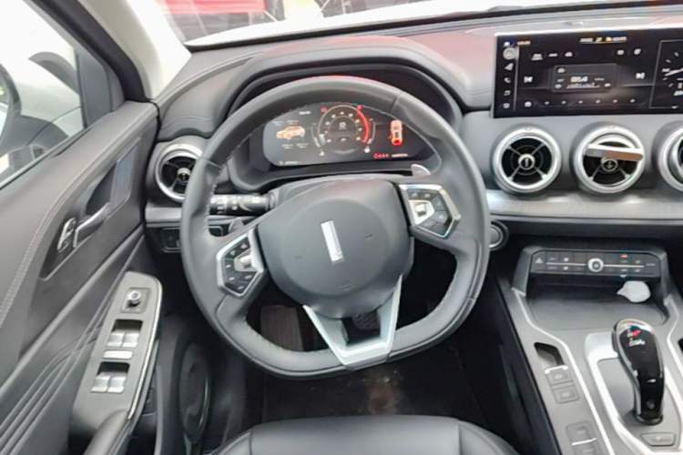 Used Wey VV5 2020 1.5T Two-Wheel Drive Smart Pioneer Steering Wheel