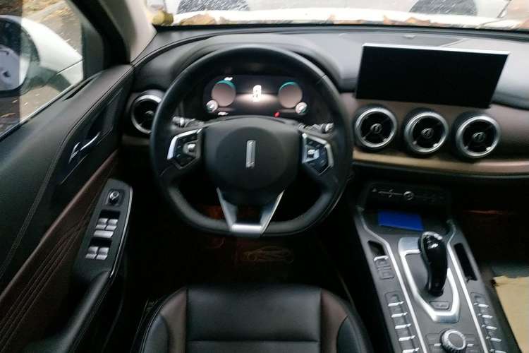 Used Wey VV5 2020 1.5T Two-Wheel Drive Smart Pioneer Steering Wheel