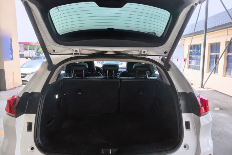 Used Wey VV5 2020 1.5T Two-Wheel Drive Smart Pioneer Trunk