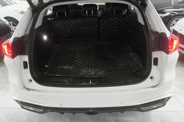 Used Wey VV5 2020 1.5T Two-Wheel Drive Smart Pioneer Trunk
