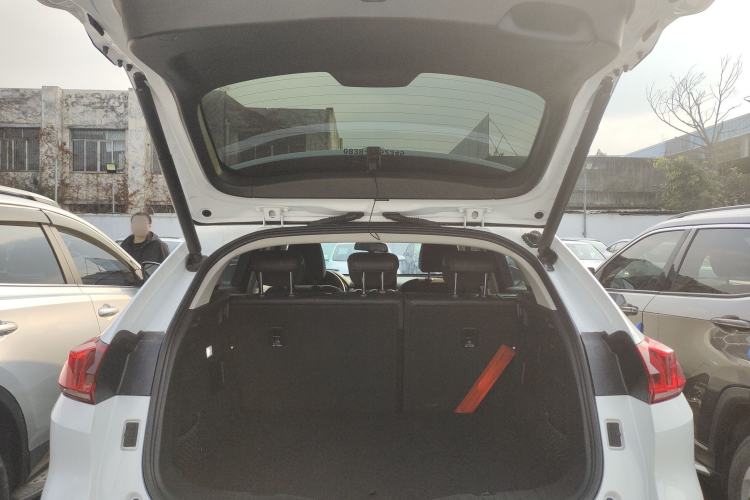 Used Wey VV5 2020 1.5T Two-Wheel Drive Smart Pioneer Trunk